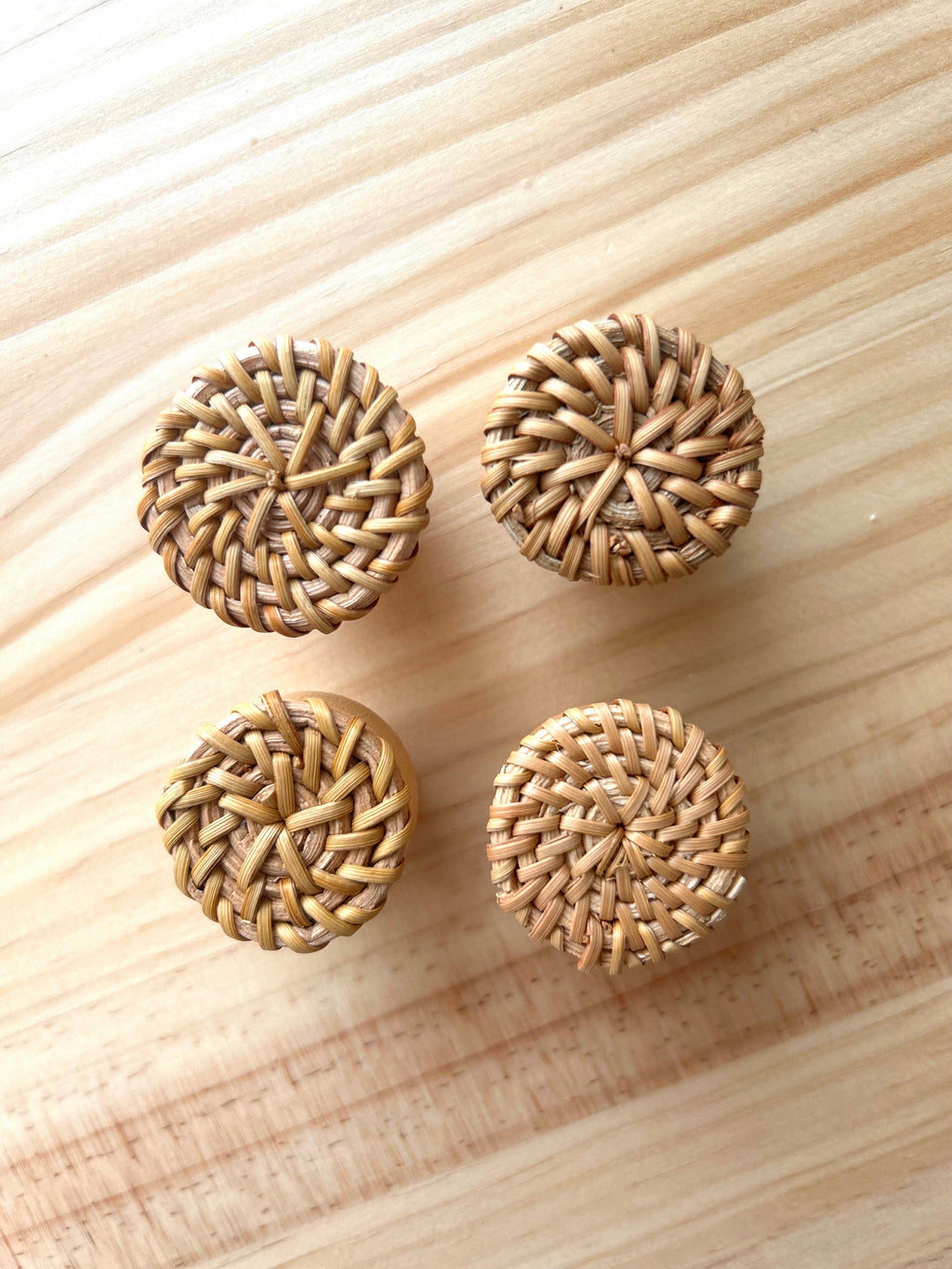 30mm Rattan Knobs – Wooden Cane Webbing Handles for DIY Projects