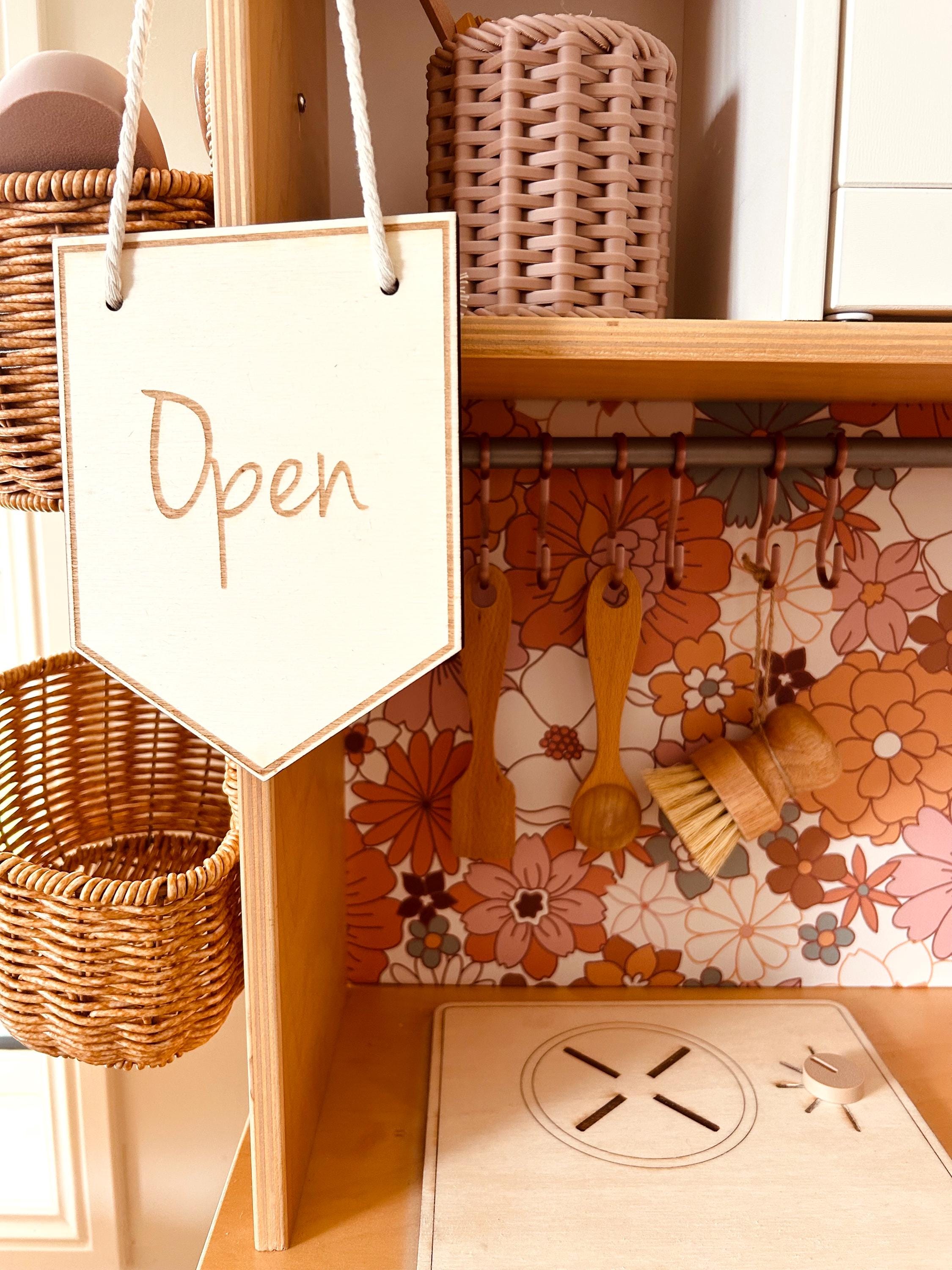 Wooden Open & Closed Café Sign – Play Kitchen & Pretend Play Accessory