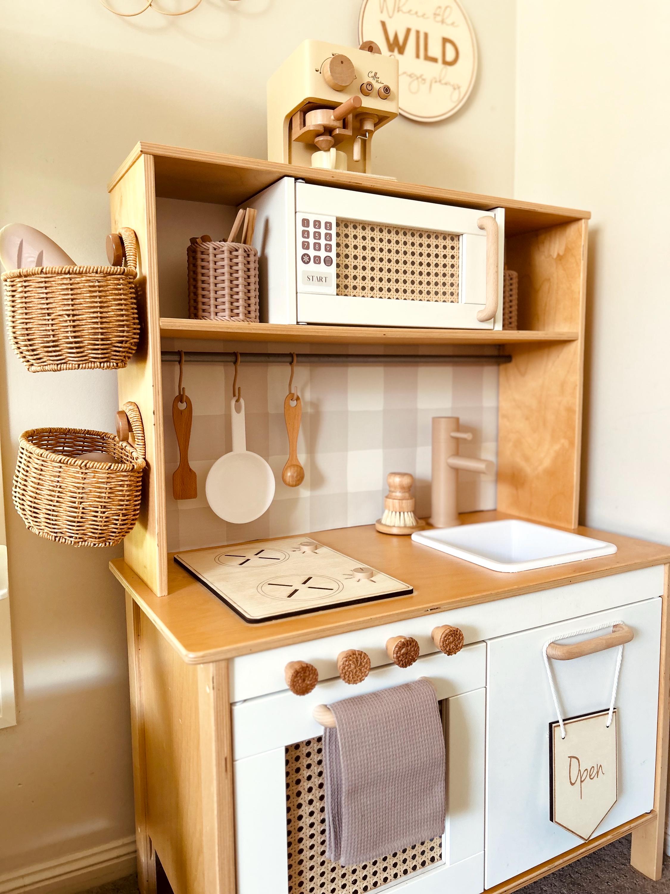 Peel & Stick Gingham Wallpaper Backsplash – IKEA Duktig Play Kitchen