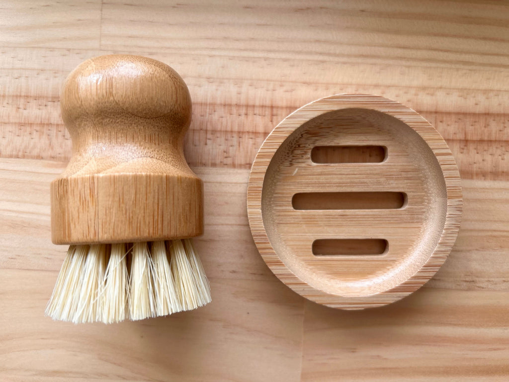 Mini bamboo dish brush