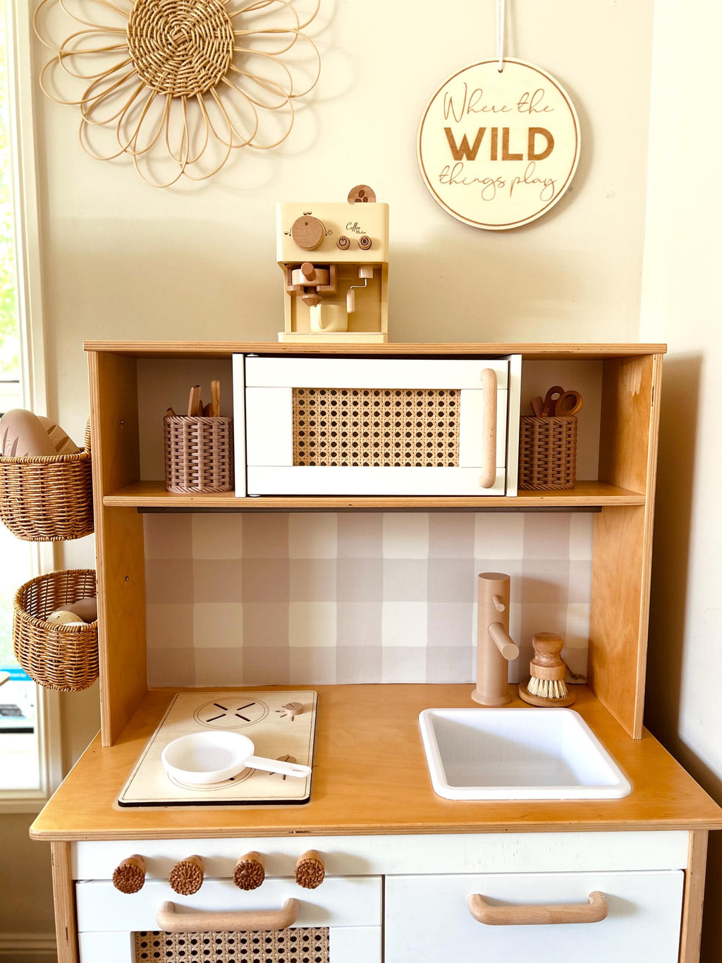 Peel & Stick Gingham Wallpaper Backsplash – IKEA Duktig Play Kitchen