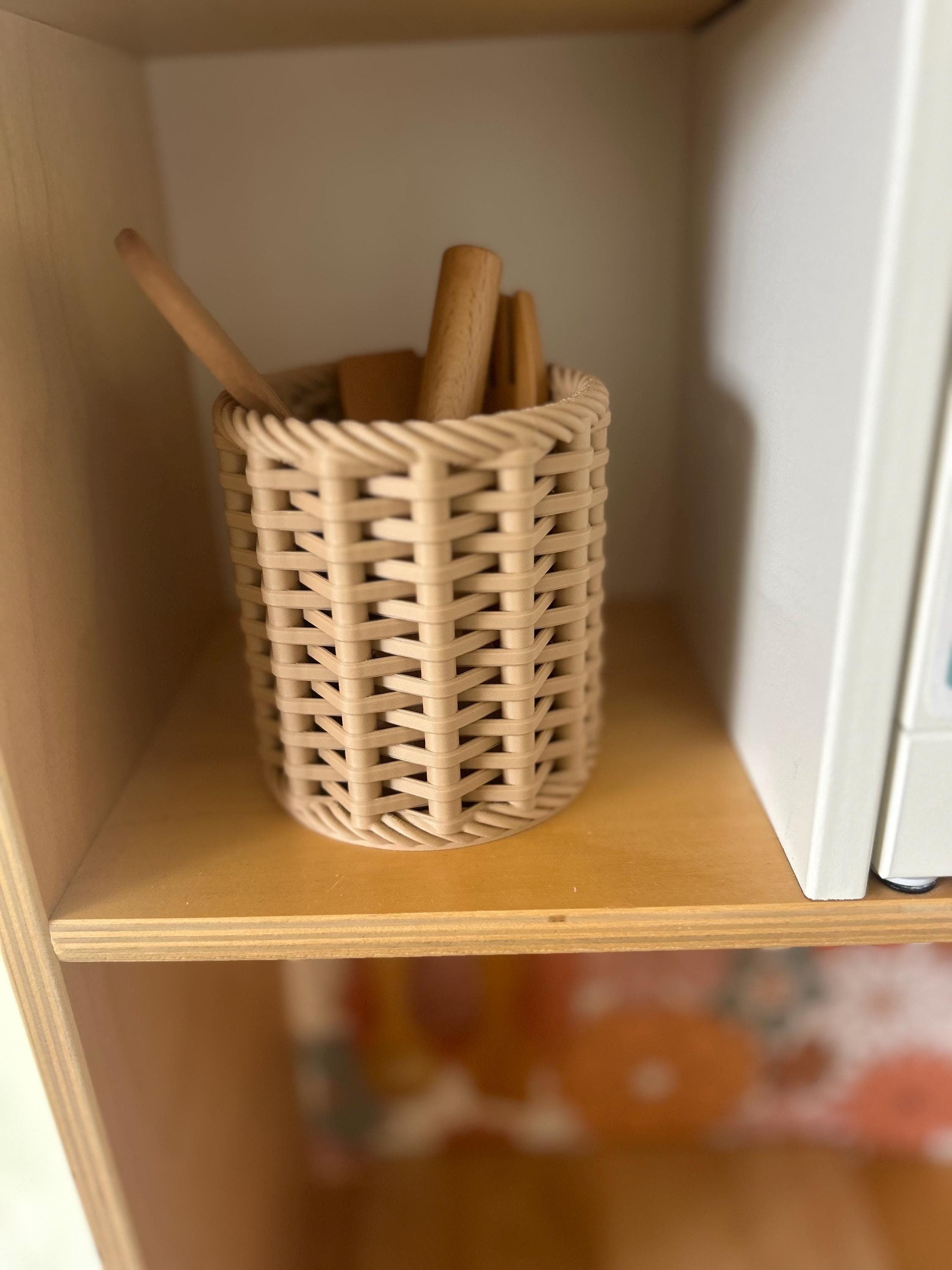 Woven Utensil Holder – Faux Rattan Play Kitchen Accessory