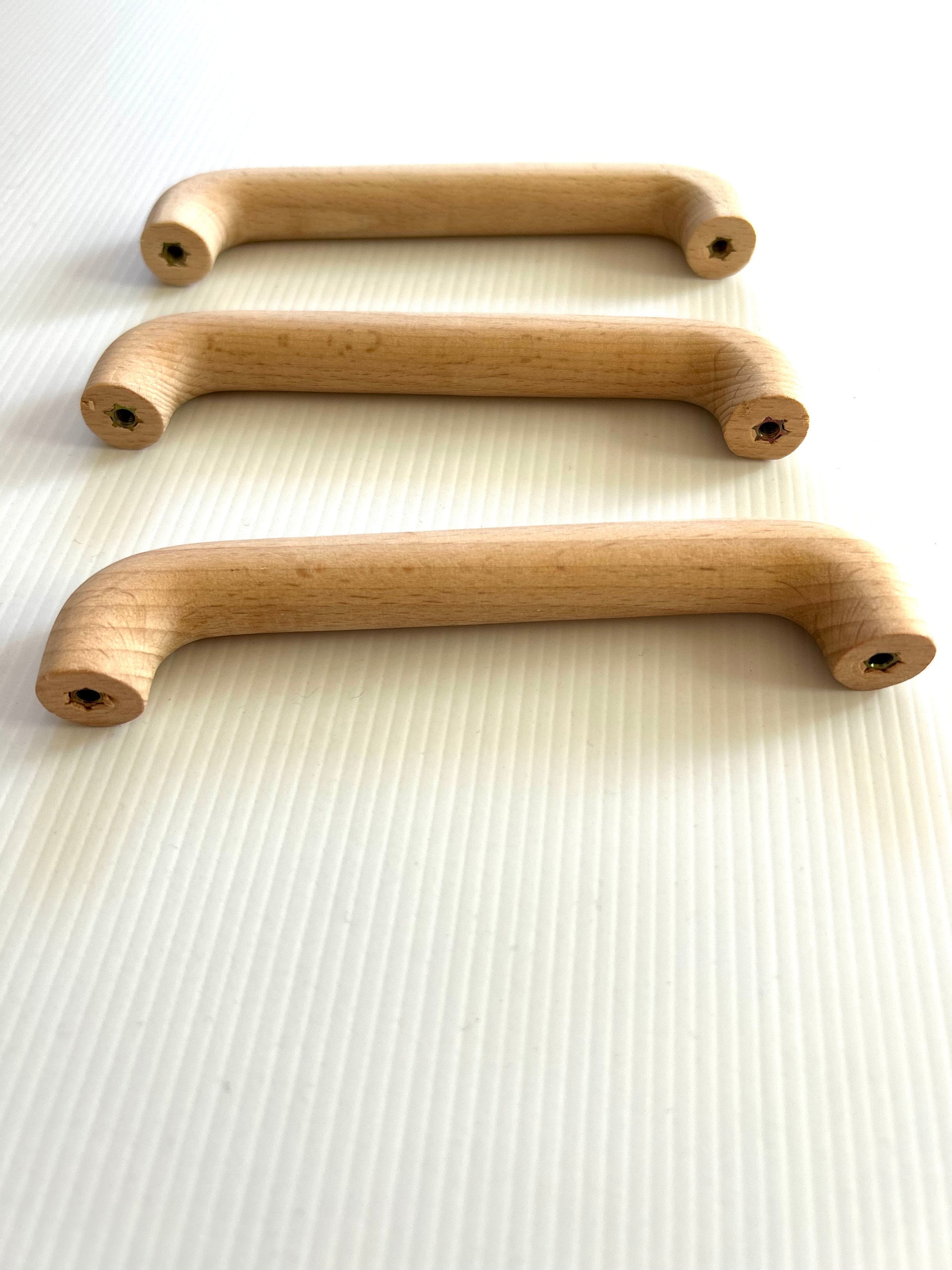 Unfinished Wooden Handle – 128mm Beech Wood for Cabinets & Play Kitchens