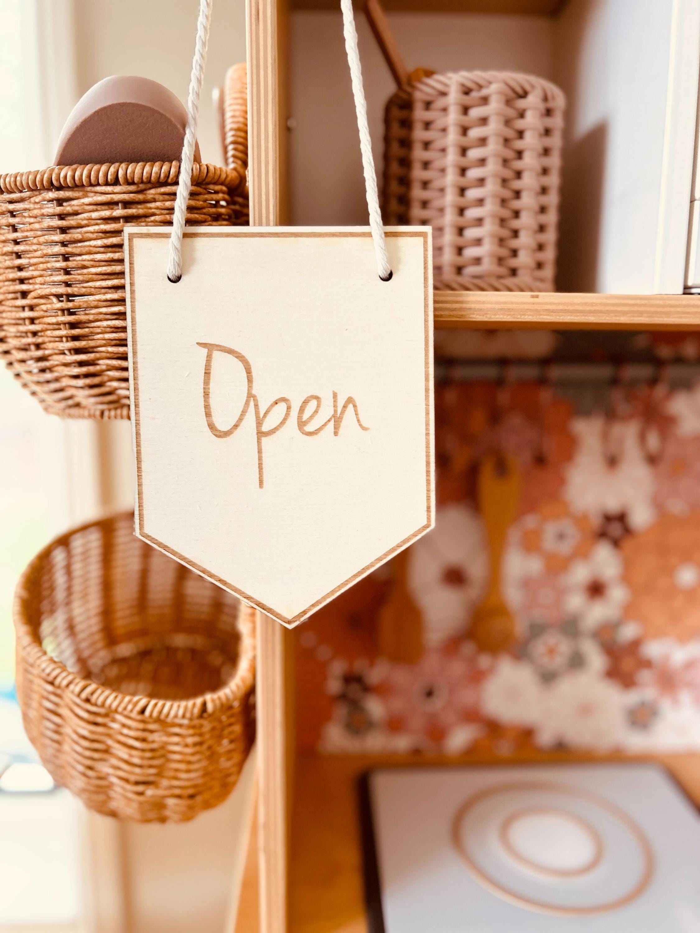 Wooden Open & Closed Café Sign – Play Kitchen & Pretend Play Accessory