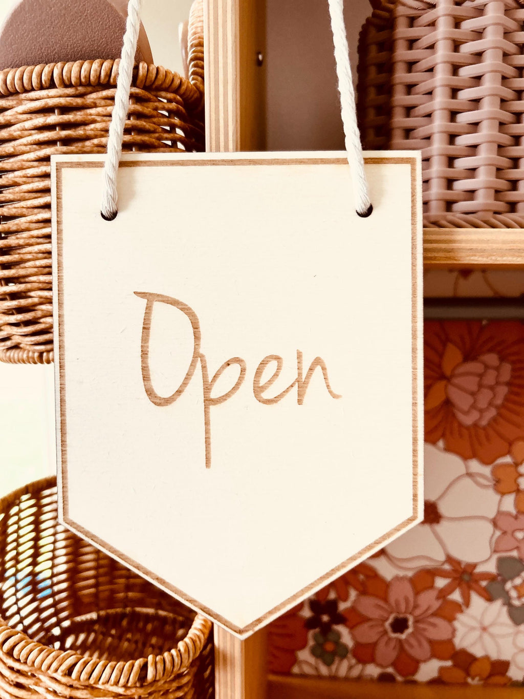 Wooden Open & Closed Café Sign – Play Kitchen & Pretend Play Accessory